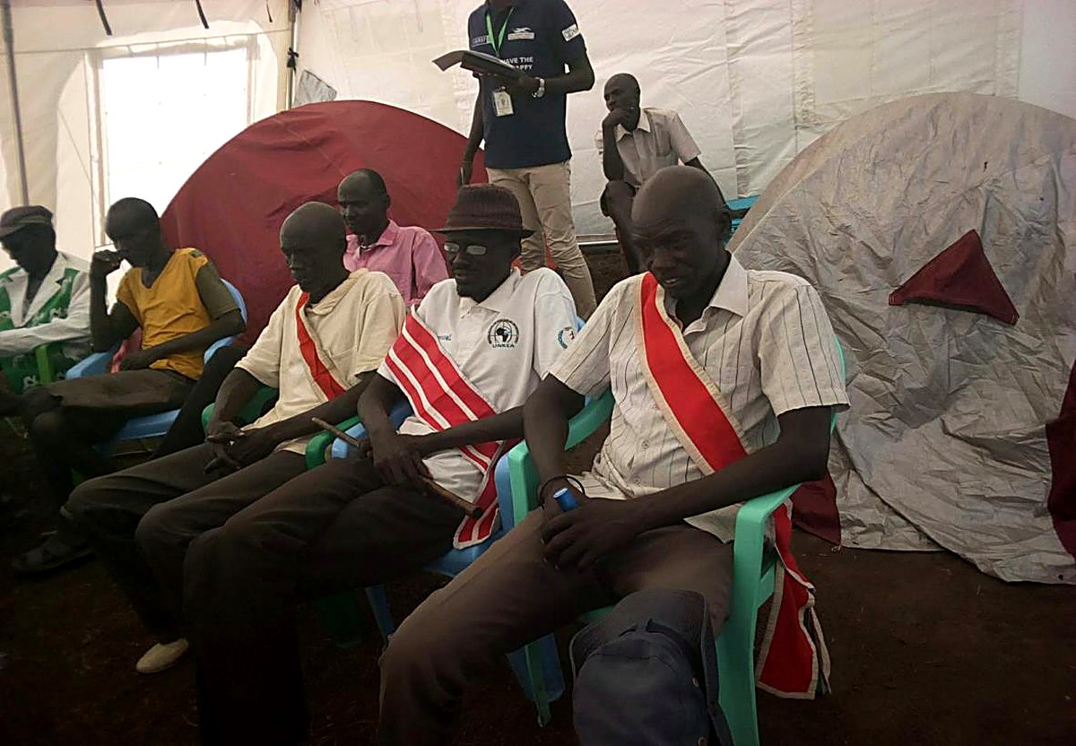 Community leaders meeting with CRI case workers in Urieng Payam, Maiwut County