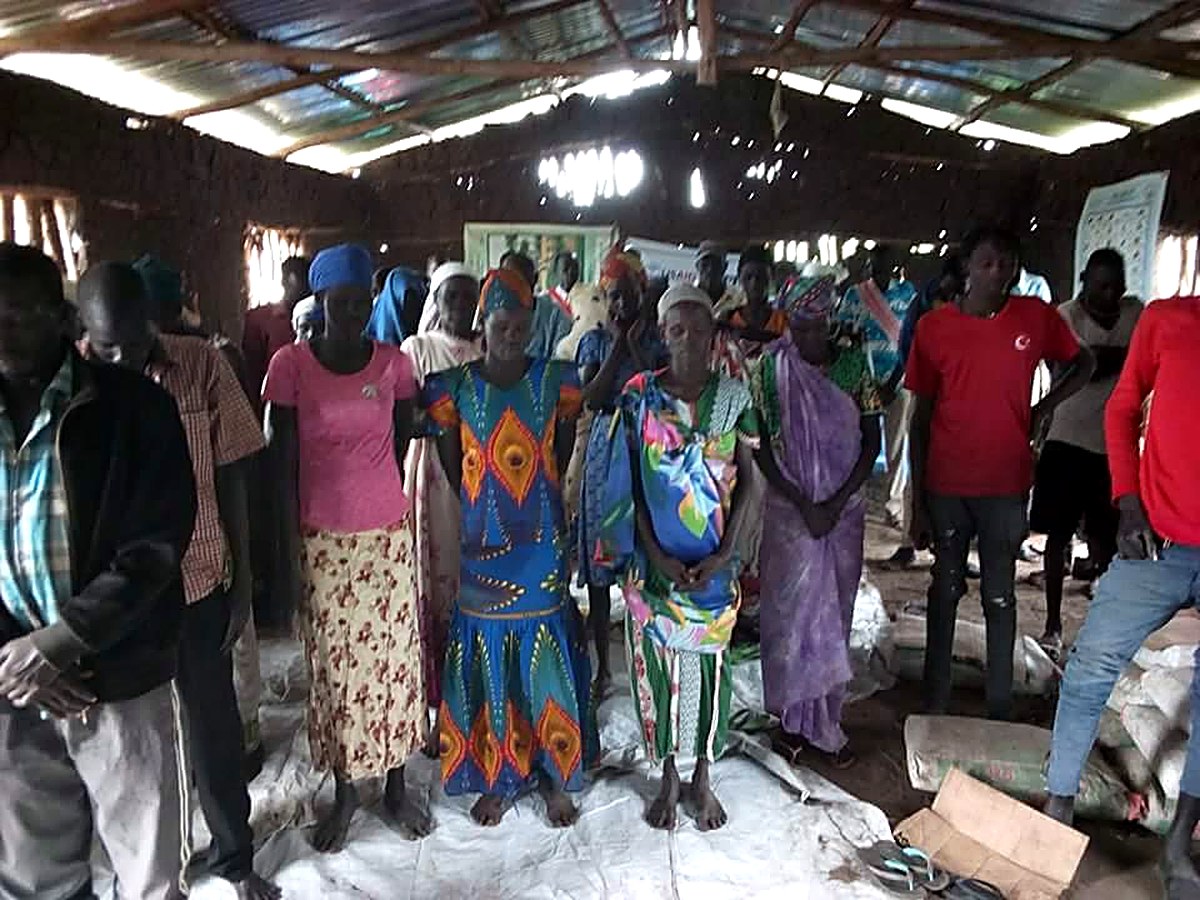 Training of women and men on psychosocial first aid in a CRI community session